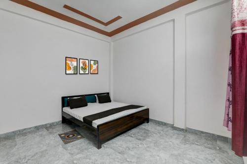 Ghatampur Hotel | SPOT ON Royel Grand Hotel Nabedi