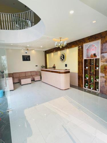 Bikapur Hotel | SR Resort