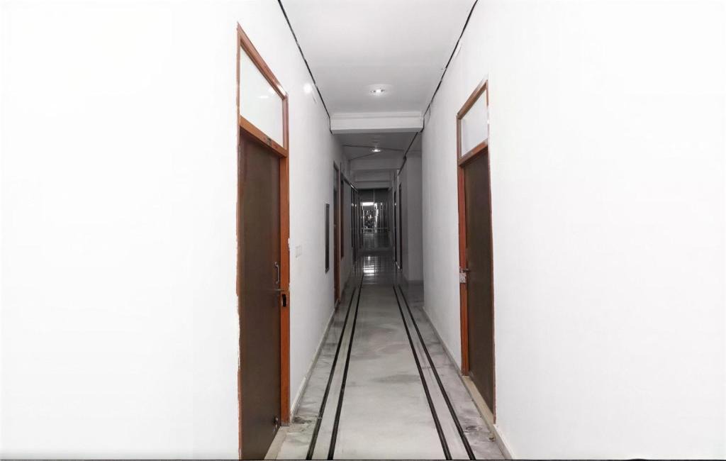 Indira Nagar Hotel | Star palace guest house