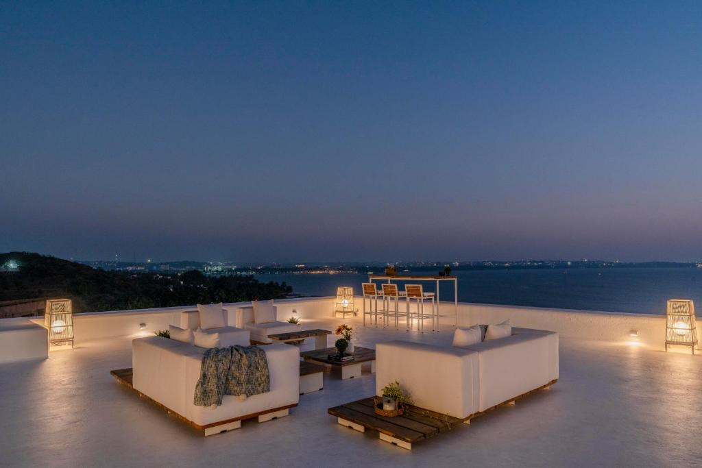 Nerul Villa | Staymaster Sea La Vie - Luxury 5BR Villa - Infinity Pool & Sea View