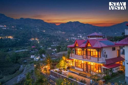 Bhimtal Villa | StayVista at The Himalayan Escapes with BBQ and Bonfire