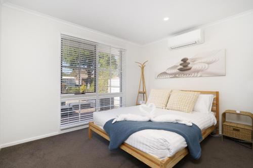 Wanniassa House | Stylish 3Bedroom Escape in South Canberra - Hosted by Canstay