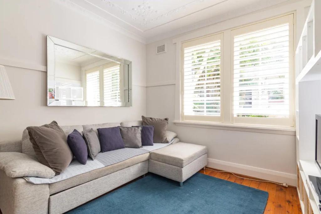 Kings Cross Apartment | Stylish Art Deco Studio In Rushcutters Bay