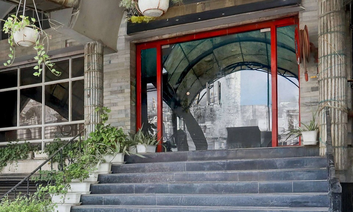 Allahabad House | Super Deluxe Roomhotel Santosh Palace
