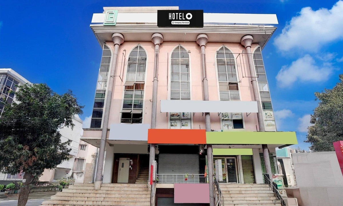Vijayawada House | Super Hotel O Benz Circle Vijaywada