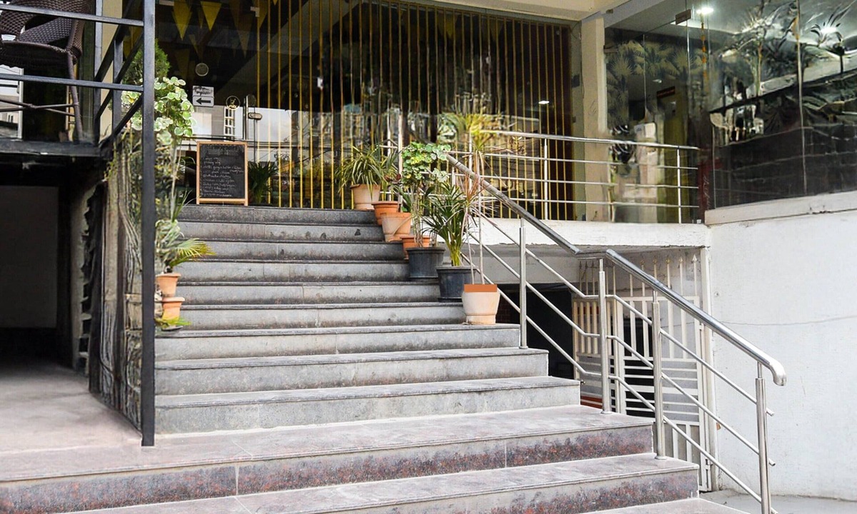 Madhapur House | Super Townhouse Madhapur 100 Feet Road