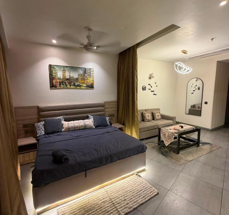 Noida House | Supernova spira l 7pm - 10 am l Night only