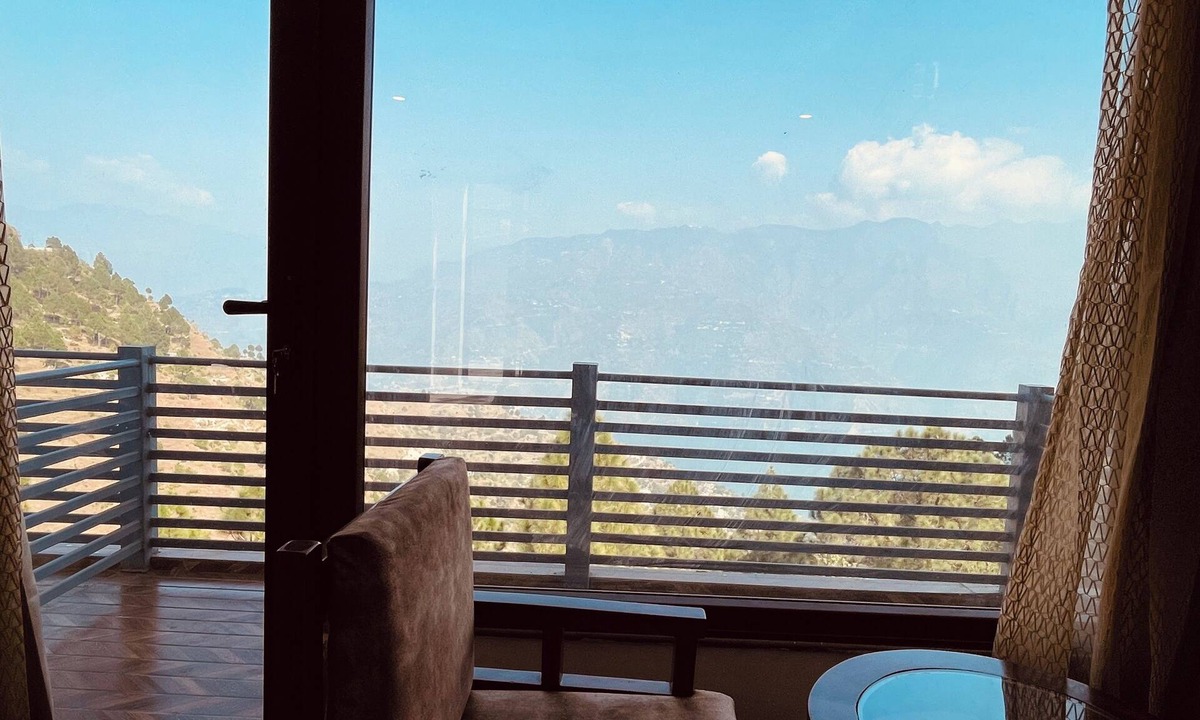 Tehri Hotel | Surya Lake View Retreat