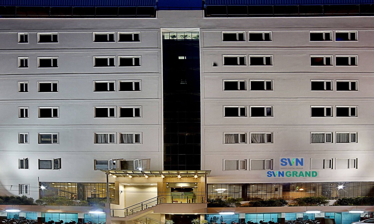 Kakinada Hotel | SVN GRAND