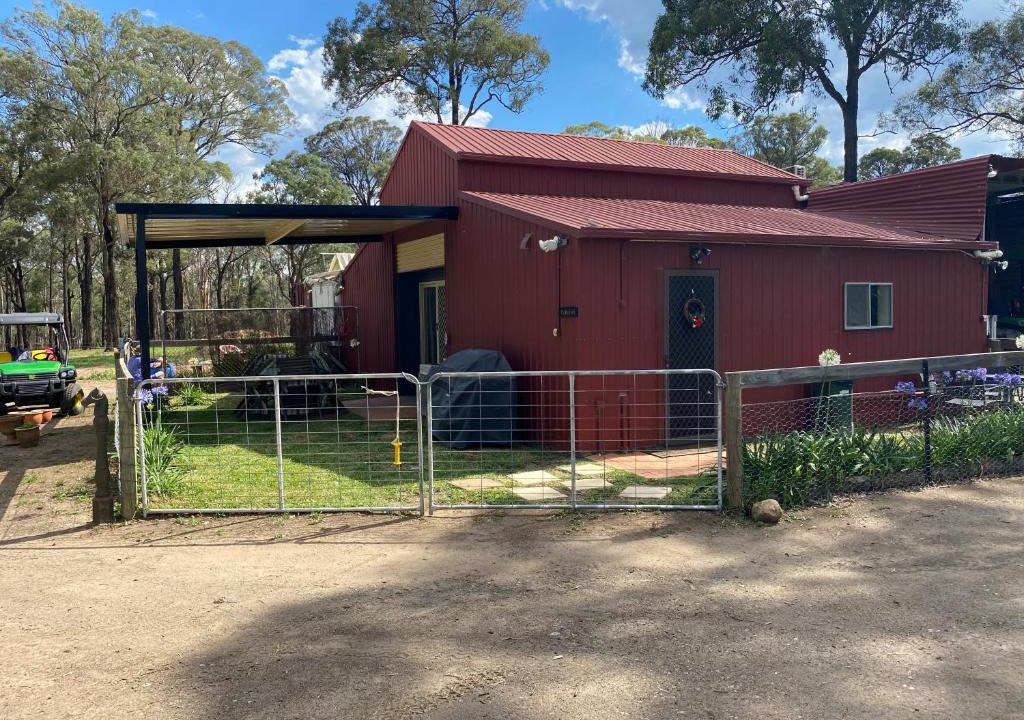 Wilton Bed & Breakfast | TajMaBarn Fullcircle Farm 6 Roundhill Rd WILTON