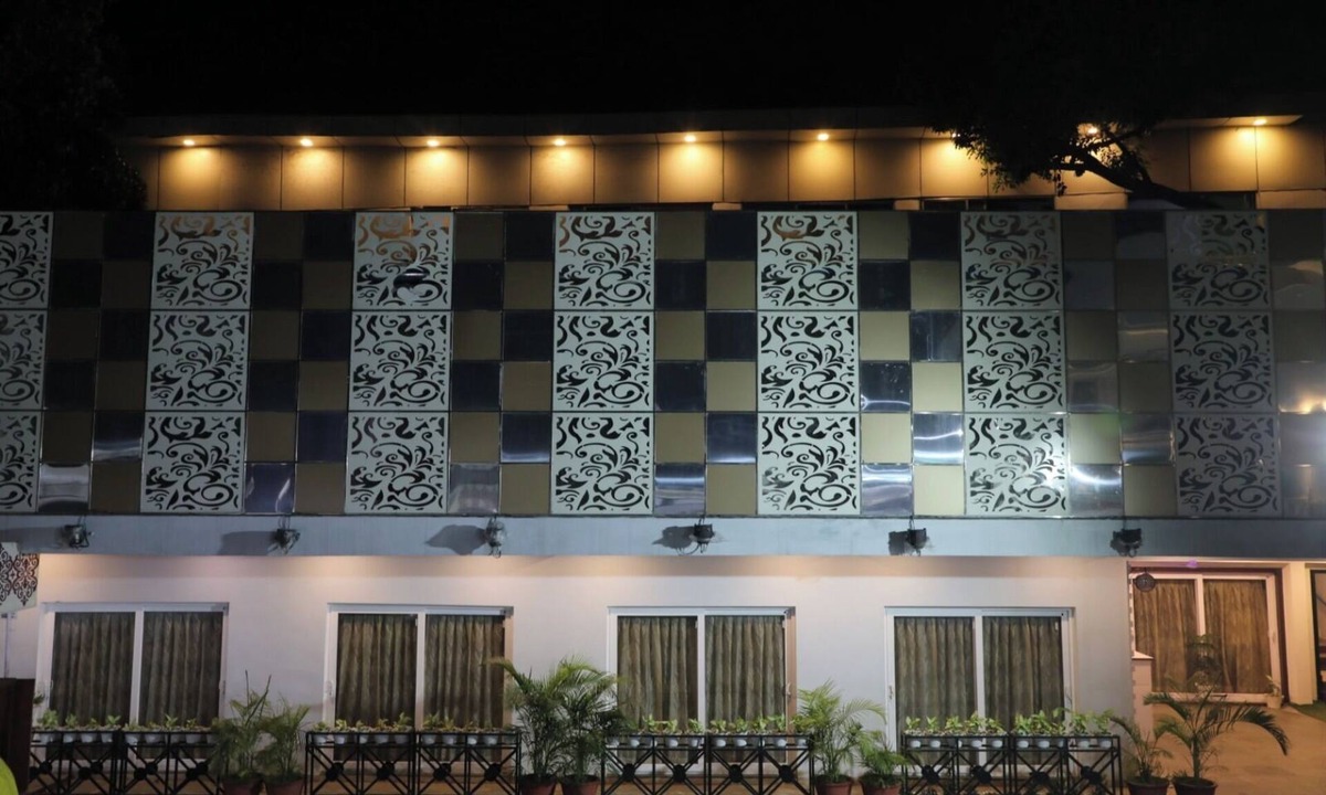 Allahabad Hotel | Temptation Ultimate