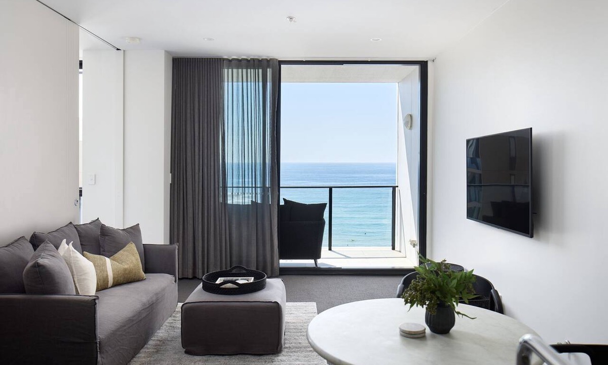 Newcastle Apartment | The Aire - one bedroom apartment overlooking Newcastle Beach