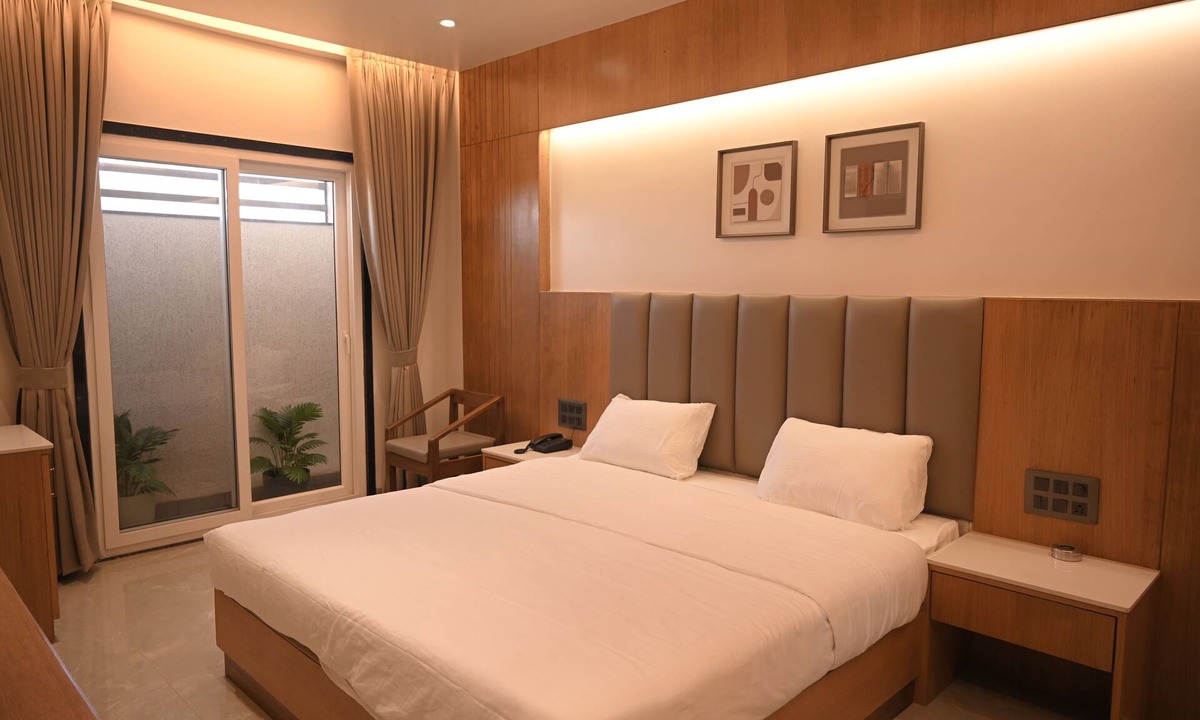 Piparia Hotel | The Citrine Hotel