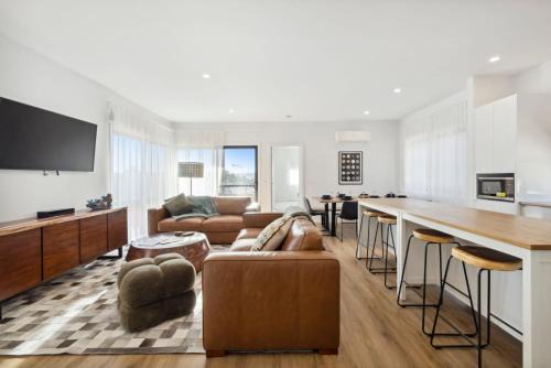Jindabyne Apartment | The Crystal Palace 3