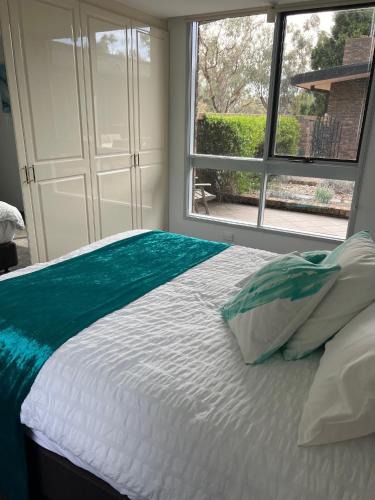 Mount Panorama House | The Cutting Mount Panorama