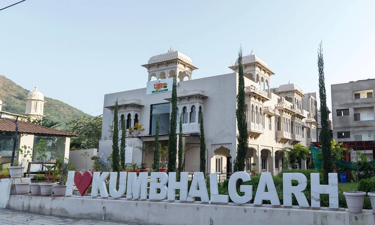 Kumbhalgarh Hotel | The Dabs Tiger Tails Hotel