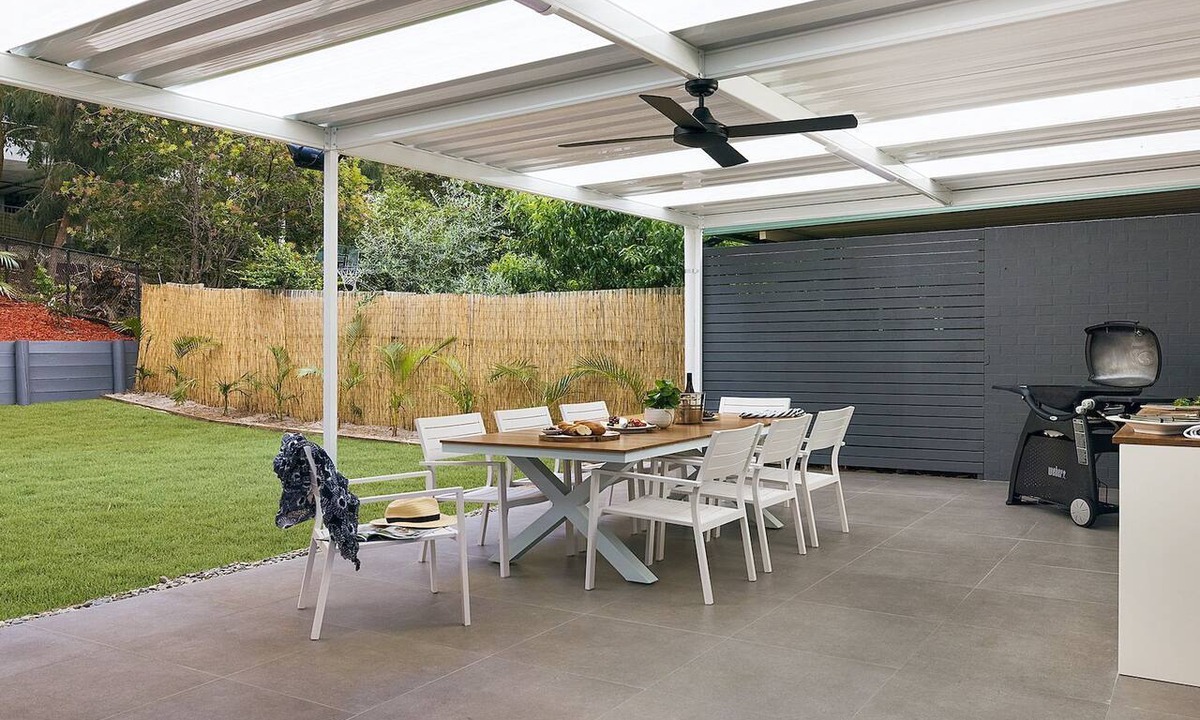 Nelson Bay House | The Fijian, 52 Lagoons Circuit - Duplex with air con, wi-fi, linen supplied andclose to town