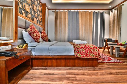Pahalgam Hotel | The Forest Castle Resort