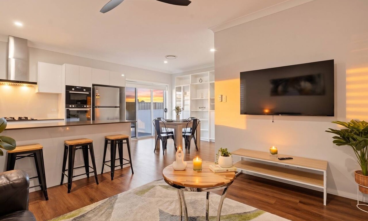 Gledswood Hills House | The Gledswood Retreat | 3 Bedroom Home for Families, Weddings & Executive Stays