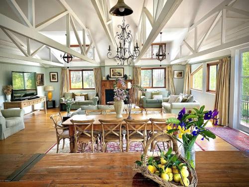 High Range House | The Grange Berrima - The Ultimate Rural Retreat