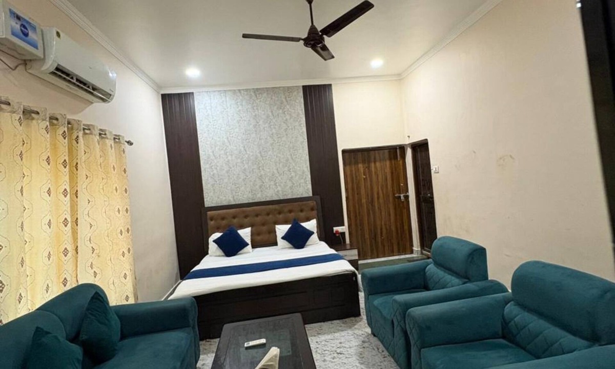 Jaunpur Hotel | The Indra Palace