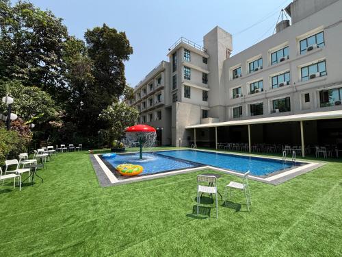 Rao Colony Hotel | The Metropole by Keyboard Hotels