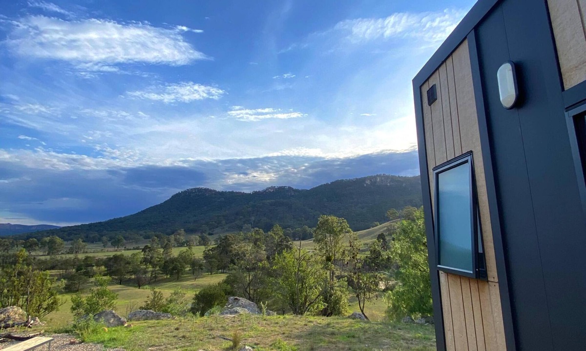 Upper Nile Cabin | The Nile Farmstay: Modern cabin offering incredible views with fire pit and spa.