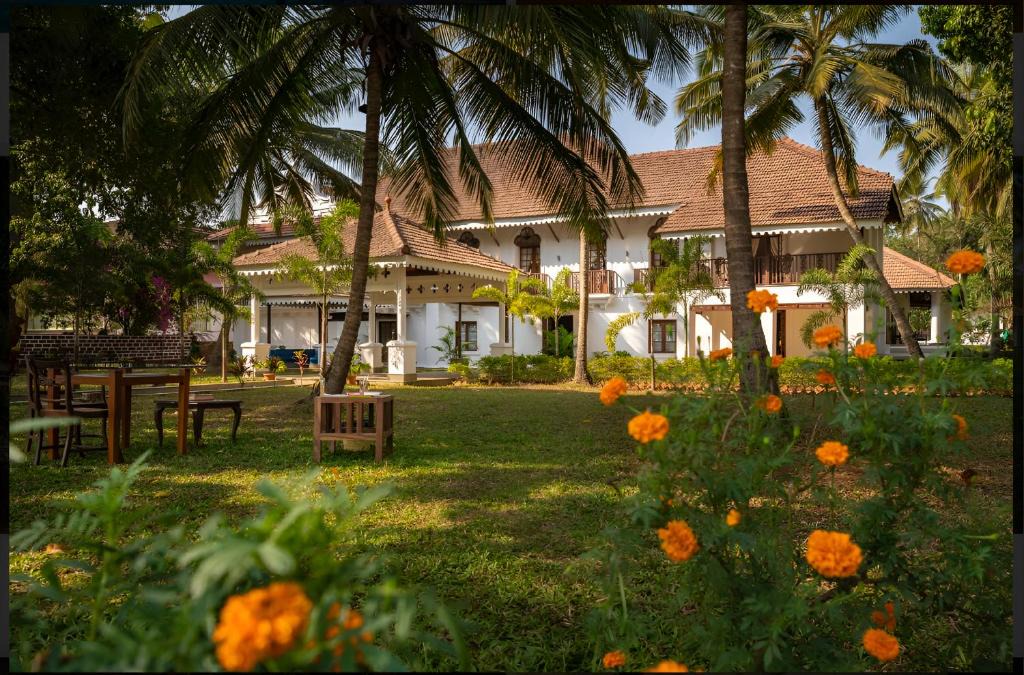 Velsao Hotel | The Postcard Cuelim, Goa
