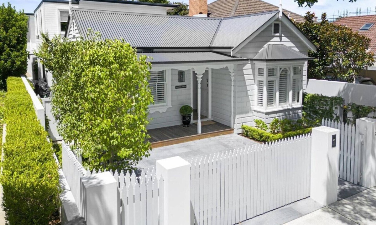 Rose Bay House | The Spencer House - Rose Bay
