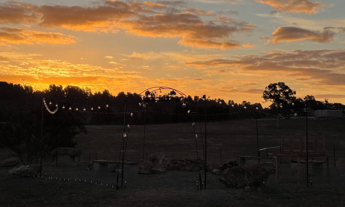 Kingsdale Cabin | The Starlight Cabin with Spectacular Rural Night Skies - 2 Hours from Sydney