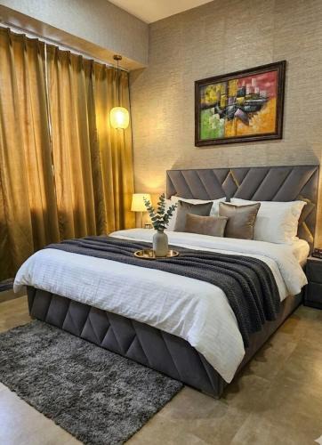 Noida Apartment | THE TINDER TREE at Spectrum Metro Mall