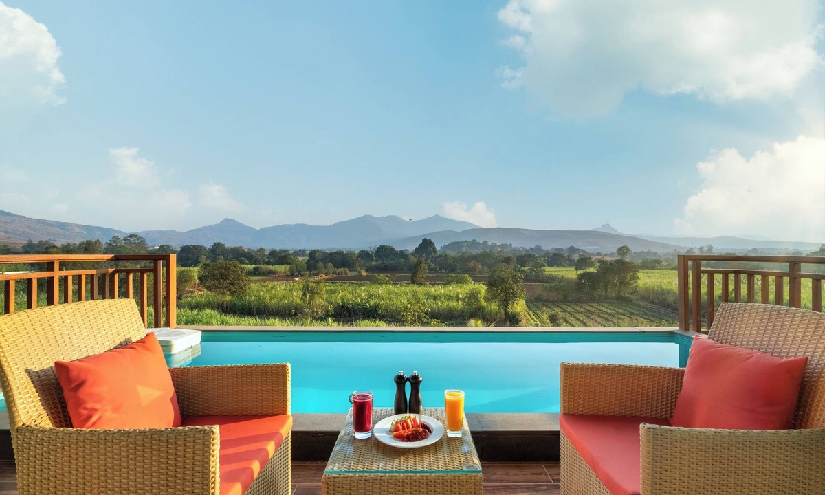Kadadhe Resort | The White Resort and Spa Pawna