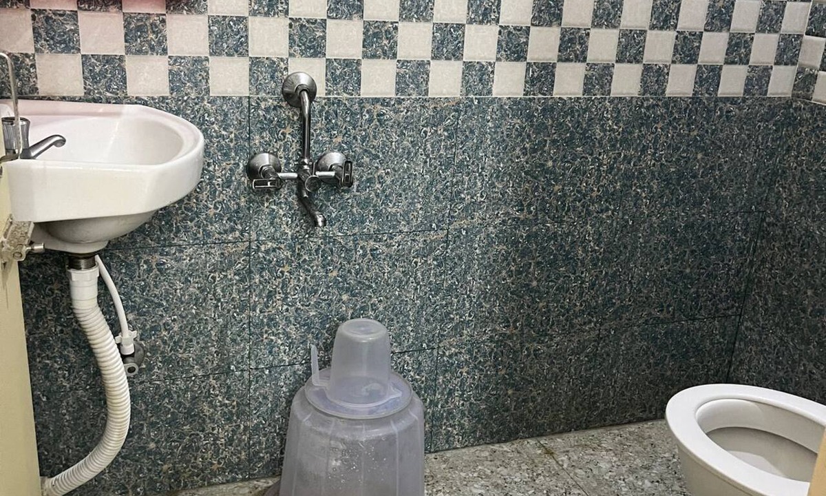 Navalur Hotel | Three Points Residency