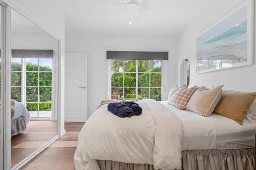 Long Jetty House | Toowoon Bay - Tranquil Couples Retreat - EV Powerpoint