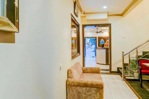 Sindhi Camp Hotel | Townhouse Sindhi Camp