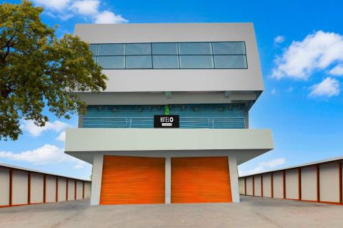 Warangal Hotel | Townhouse Warangal Central Station