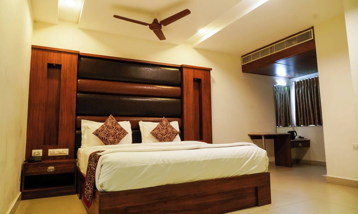 Jubilee Hills Hotel | Tree Inn Jubilee