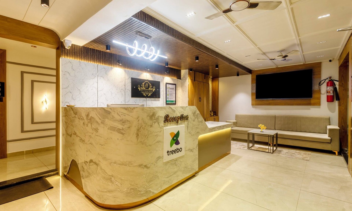 Ahmedabad Hotel | Treebo Grand Shivay