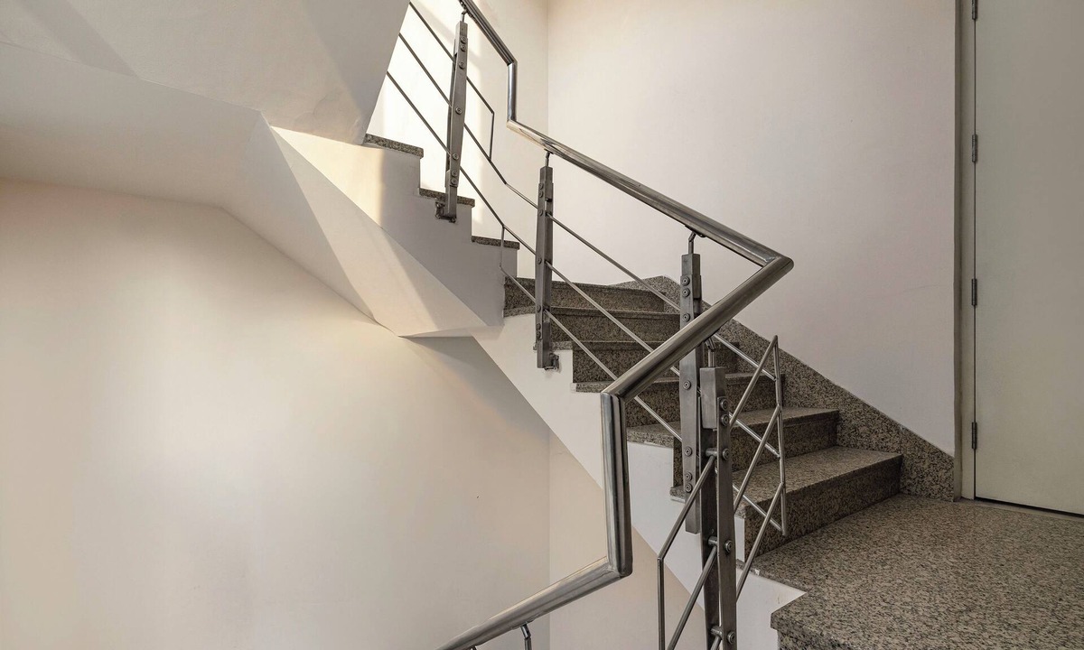 Dwarka Hotel | Treebo Royal Star