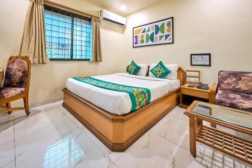 Navrangpura Hotel | Treebo Vice President