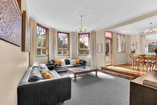 Leura House | Twenty 2 Abbey
