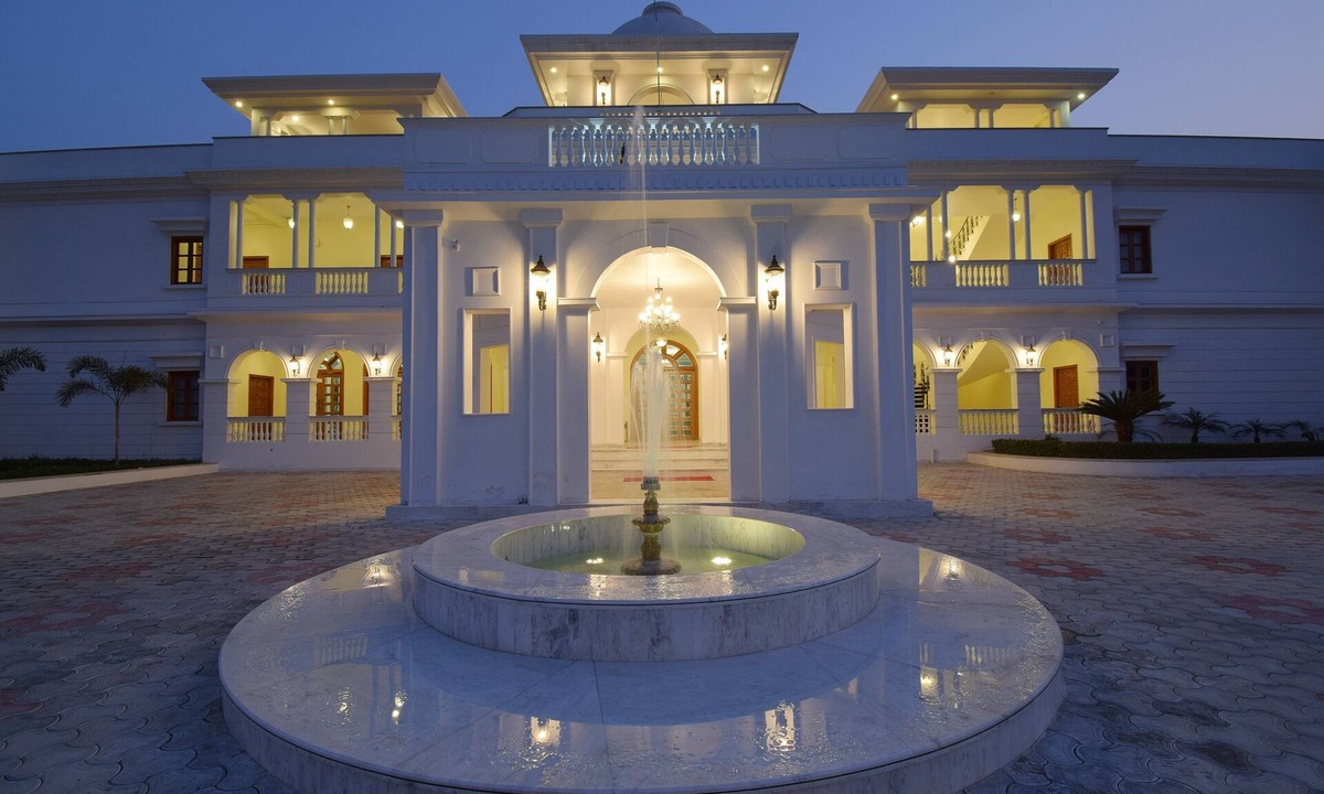 Rajawas Hotel | Umaid Farm Resort - A Legacy Vintage Stay in Jaipur