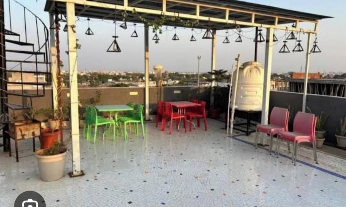 Jaipur Hotel | Uphar Homestay - Hotel & Restaurant
