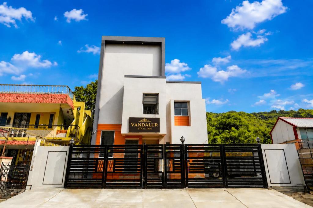 Vandalur Hotel | Vandalur Stay's Inn
