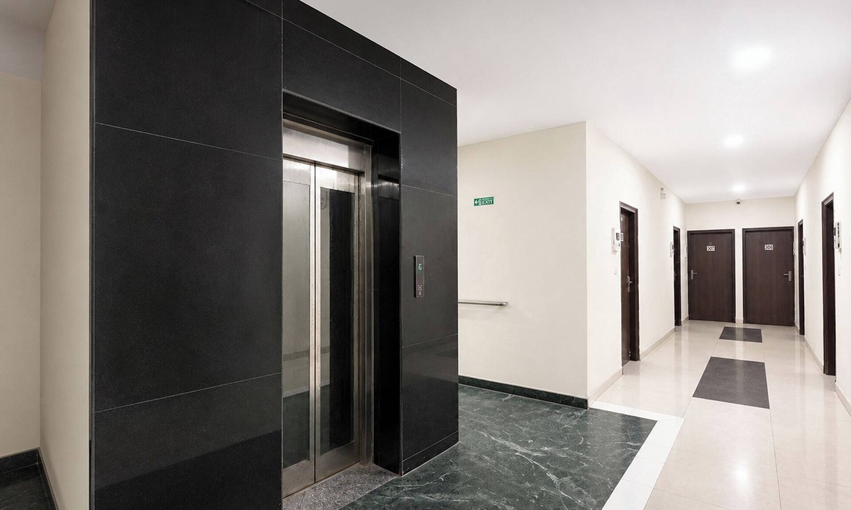 Govindpuri Hotel | Via Cosy Stay