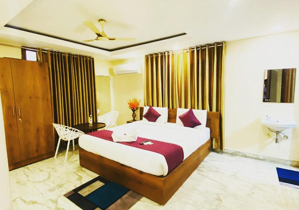 Hyderabad Apartment | Villa Rooms At Moosapet Near Lake Shore Mall By KP Suites