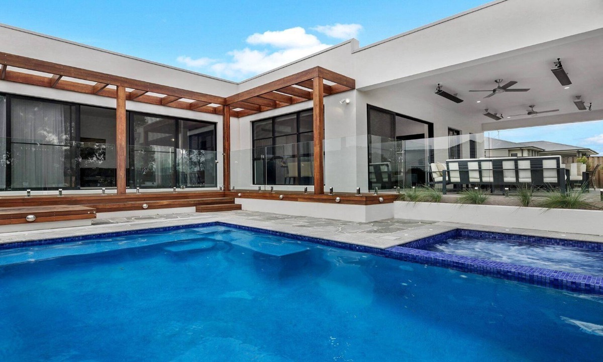 Pokolbin House | VILLA TALLAWANTA - THE VINTAGE HOLIDAY HOUSES