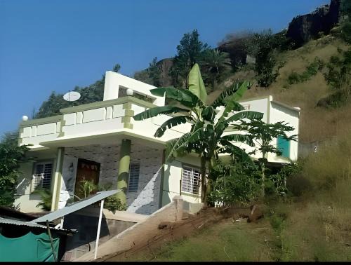 Panchgani House | Vrundavan