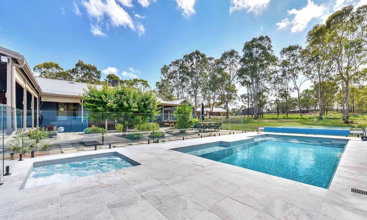 North Rothbury House | Whispering Gums - Your tranquil Hunter Valley retreat