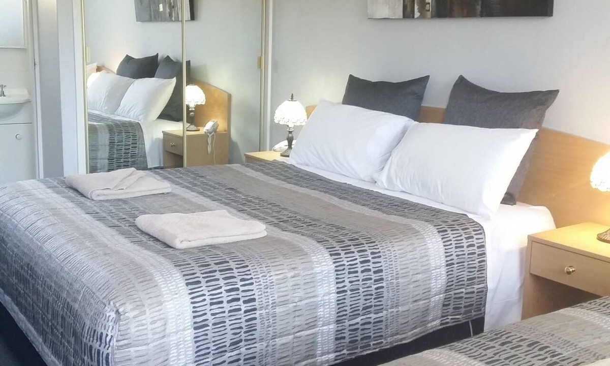 Cooma Hotel | White Manor Motel